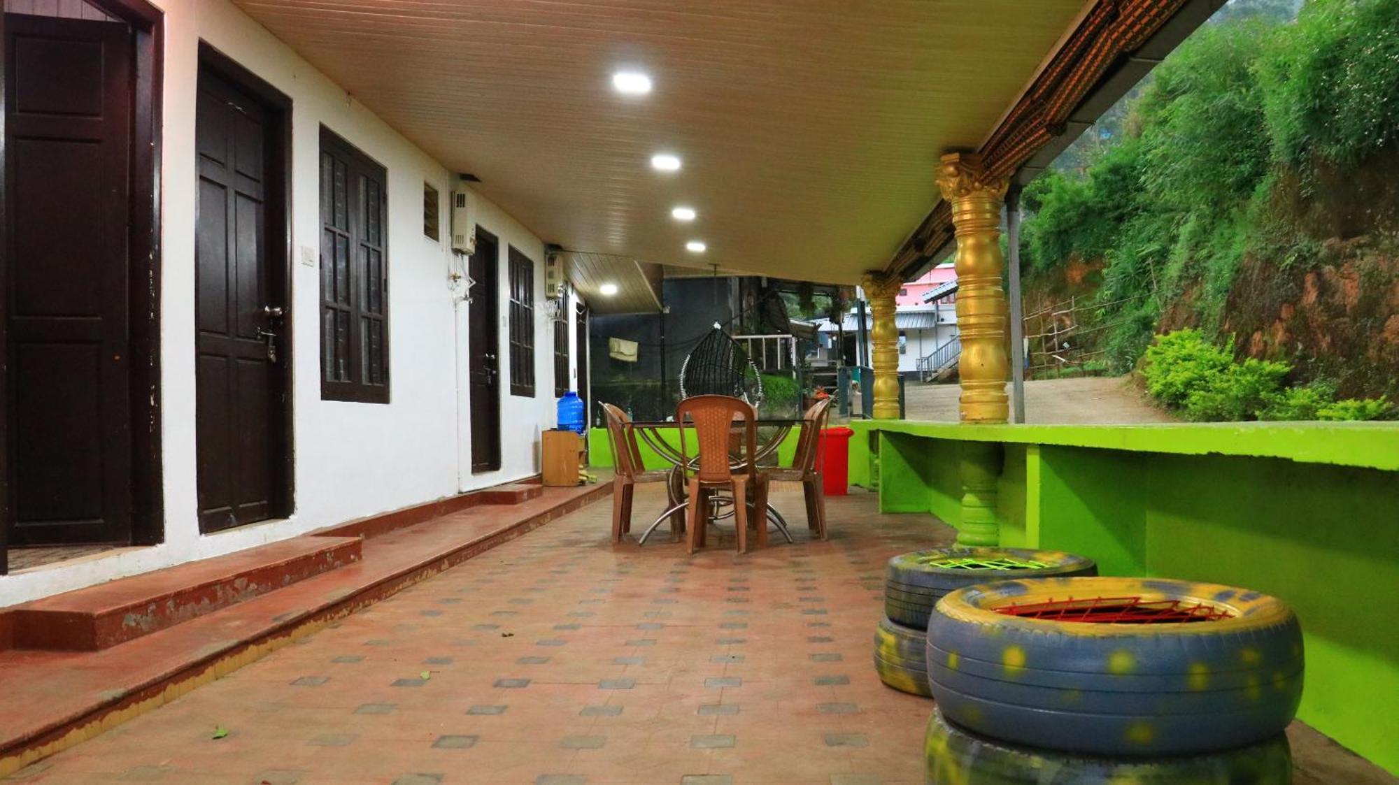 Devikolam Navaneeth Homestay מראה חיצוני תמונה
